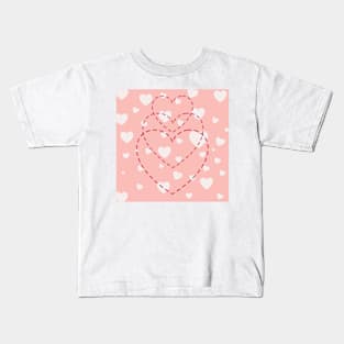 We need not think alike to love alike. Kids T-Shirt